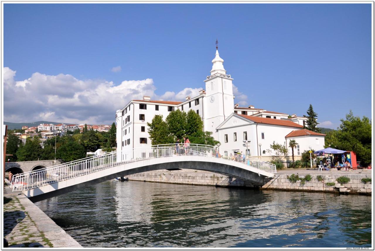 Apartmani E&G Dramalj Exteriör bild