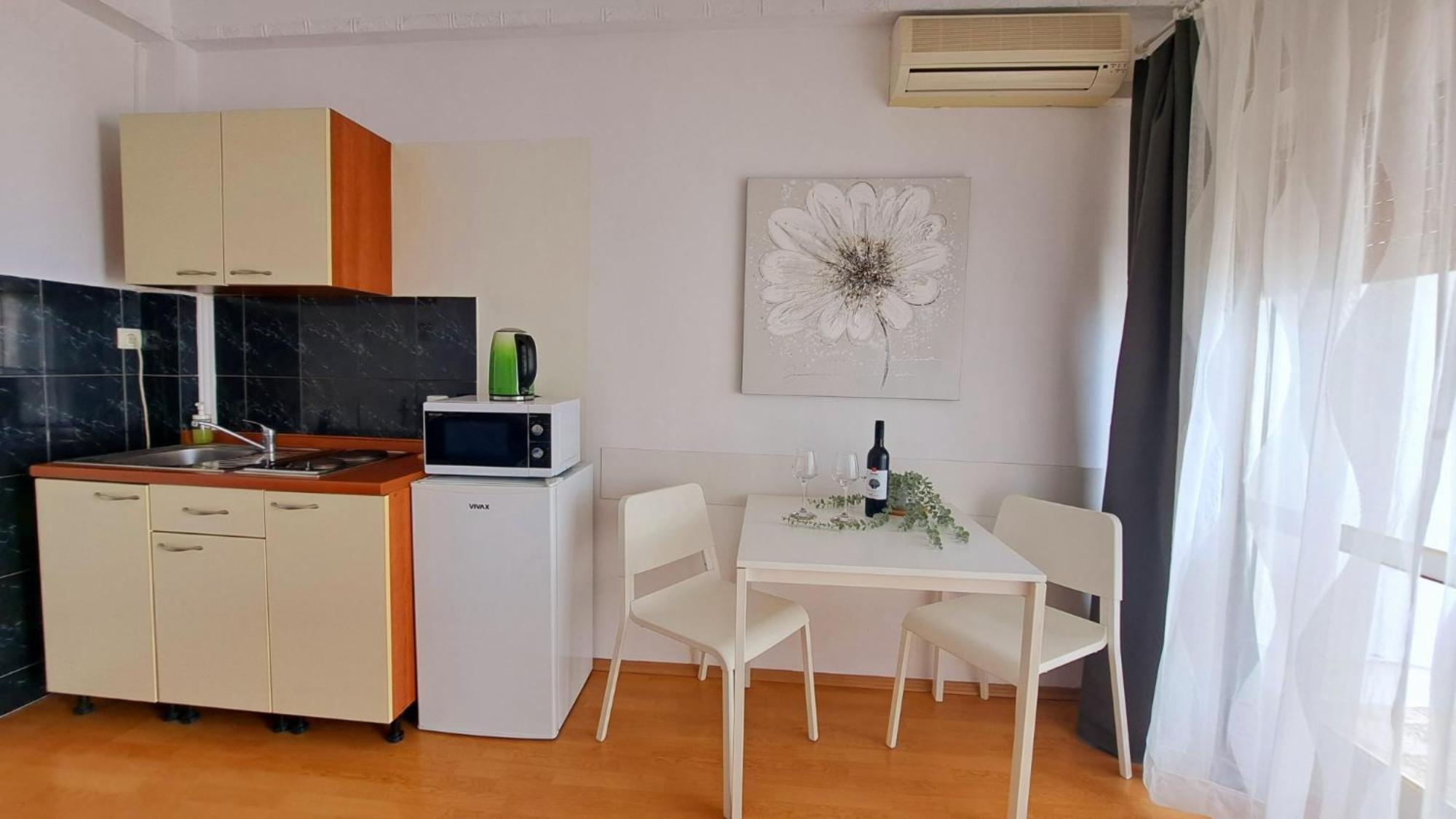 Apartmani E&G Dramalj Exteriör bild